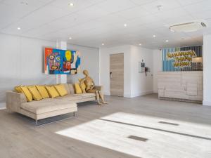 Q Square by Supercity Aparthotels的休息区