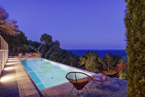 The swimming pool at or close to Villa Tamariu
