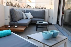 A seating area at ATHENS PHOS Brand New Loft in Historical Athens Historical Center