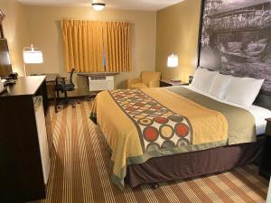 Gallery image of Super 8 by Wyndham Eau Claire WI in Eau Claire