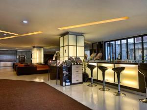 Kuchyň nebo kuchyňský kout v ubytování Amarin Samui Hotel - SHA Plus Certified