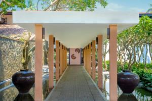 Сад в Avani Kalutara Resort