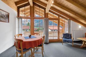 Ruang duduk di Petrushof Ferienwohnung Rechenberg