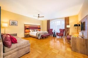 Das Gutenbrunn Thermen & Sporthotel客房内的一张或多张床位