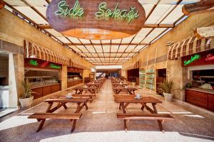 Restaurace v ubytování Sueno Hotels Beach Side