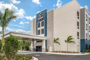 Gallery image of Comfort Suites Stuart-Hutchinson Island in Stuart