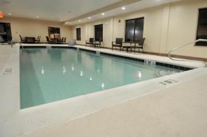 a large swimming pool in a hotel room at Holiday Inn Express Somerset, an IHG Hotel in Somerset