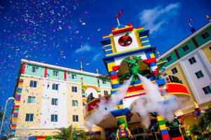 Večerní zábavní program pro hosty v ubytování LEGOLAND Hotel Dubai