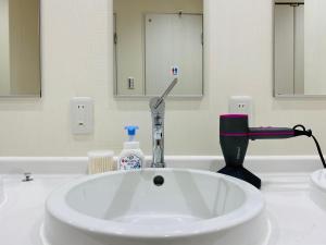 Koupelna v ubytování bnb+ Shinsaibashi