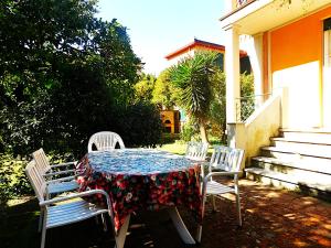 Imagen de la galería de Villino a 20 metri dal mare, en Levanto