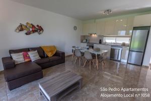 Gallery image of São Pedro Apartamentos in Horta +61 photos
