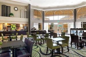 Ресторан / где поесть в La Quinta by Wyndham Macon