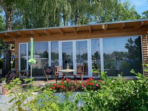 Tiny House oder Ferienwohnung auf der Sunset Marina