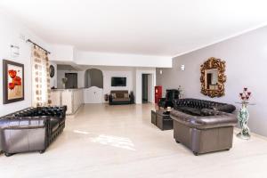 Posezení v ubytování Nikos Hotel
