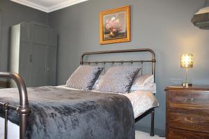 Imagen de la galería de Clan Ross - 3 bed, spacious Georgian home, en Stirling