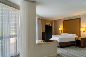 Postel nebo postele na pokoji v ubytování Hyatt Regency Miami