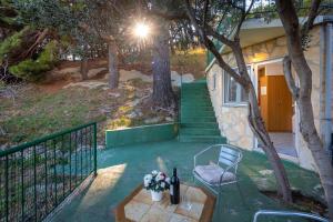 Zahrada ubytování Beach Apartments "Bili Cvitak"
