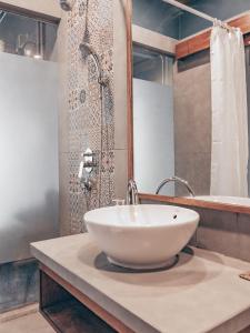 Ein Badezimmer in der Unterkunft Mola2 Resort Gili Air
