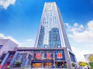 重慶市にあるLavande Hotel Chongqing Nanping Pedestrian Street Convention and Exhibition Centerのギャラリーの写真