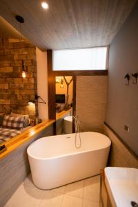 Um banheiro em QBE B&B