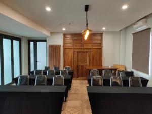 Posezení v ubytování Arrayan Hotel Malioboro