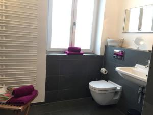Ein Badezimmer in der Unterkunft Gästehaus am Weiher