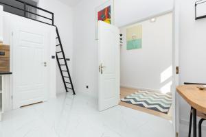 Fotografia z galérie ubytovania Apartment Aleje Jerozolimskie 85 by Noclegi Renters vo Varšave