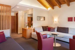 Istumisnurk majutusasutuses Hotel Allalin Saas-Fee