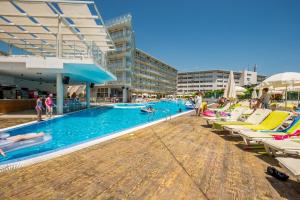 Πισίνα στο ή κοντά στο Aqua Nevis Hotel & Aqua Park - All Inclusive