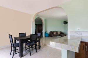 Gallery image of Grand View Suites in Manzanillo