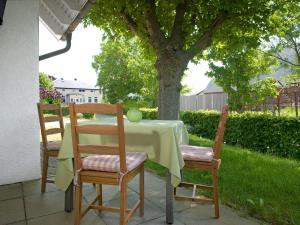 Κήπος έξω από το Appartements Am Reiterhof Strandträumer