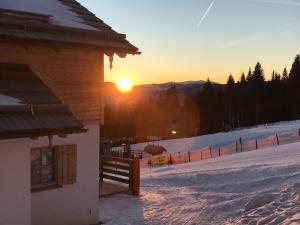 Nespecifikovaný výhled na hory nebo výhled na hory při pohledu z apartmánu