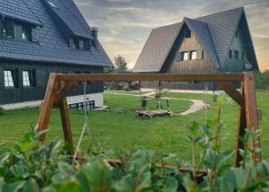 Vonkajšia záhrada v ubytovaní Plitvice Luxury Etno Garden