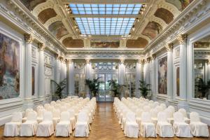 Posezení v ubytování Hôtel du Palais Biarritz, in The Unbound Collection by Hyatt + 37 fotografií