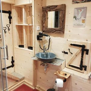 Ванная комната в Home&Classic Erlebnisscheune +48 фотографий