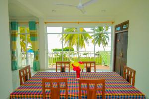 Fotografie z fotogalerie ubytování Onaro Beach View v destinaci Matara