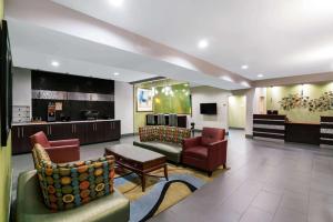 Gallery image of La Quinta by Wyndham Lebanon in Lebanon