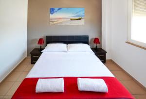 Postel nebo postele na pokoji v ubytování Hotel Bora Bora velipoja + 37 fotografií