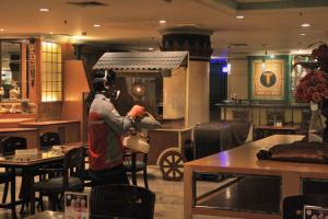 Tetamu yang menginap di Tunjungan Hotel