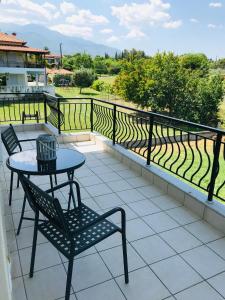 A balcony or terrace at Dimeli 1