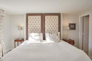 Host & Stay - Tithe Cottage