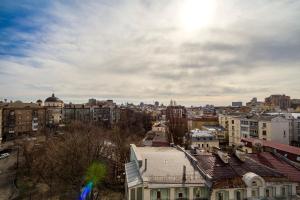 Nespecifikovaný výhled na destinaci Kyjev nebo výhled na město při pohledu z hotelu