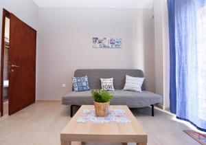 Posezení v ubytování Alexandros SeaView Suites