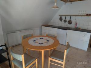 Köök või kööginurk majutusasutuses Høkeriet C