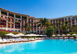 Bazén v ubytování Grand Velas Riviera Nayarit nebo v jeho okolí