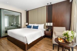 Uma cama ou camas num quarto em Minh Toan SAFI Ocean Hotel
