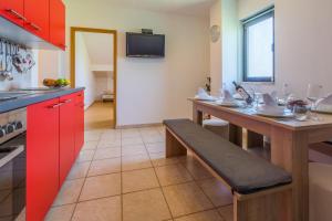 Kuchyňa alebo kuchynka v ubytovaní Apartment LINDA