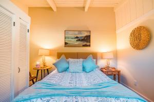 Imagen de la galería de Seamist Beach Cottage, Private Beach & Ocean views, en Bodega Bay