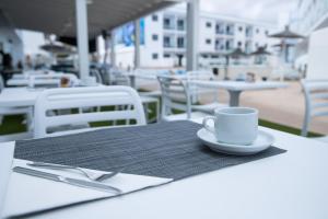 Restauracja lub miejsce do jedzenia w obiekcie Corralejo Surfing Colors Hotel&Apartments