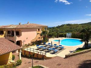 A view of the pool at Residence Corte Dei Venti or nearby
